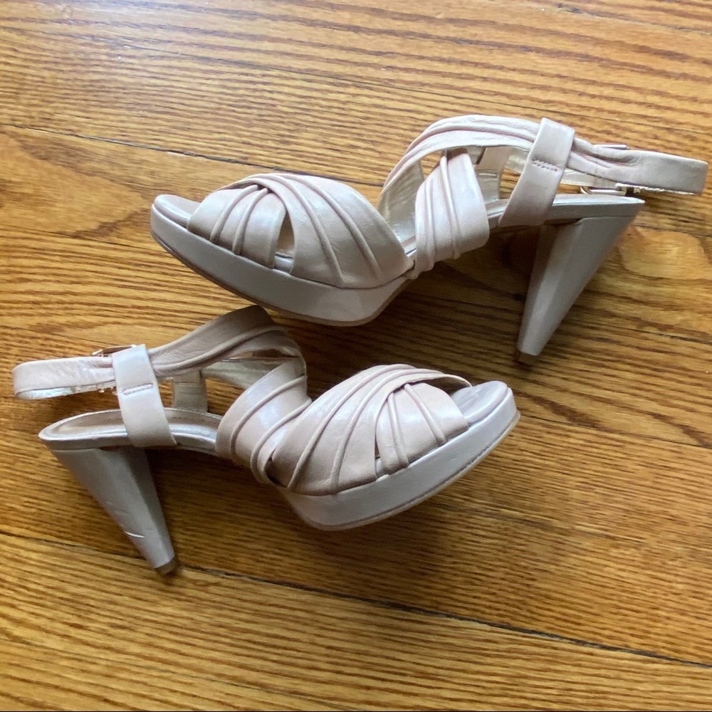 Antonio Melani Holden Leather Heels - Picture 3 of 7